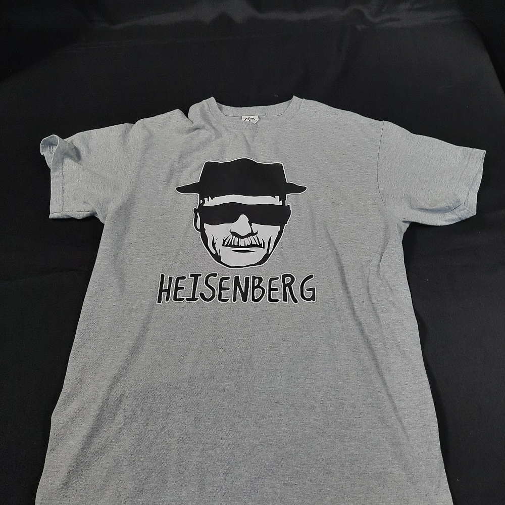 Heisenberg tshirt size L